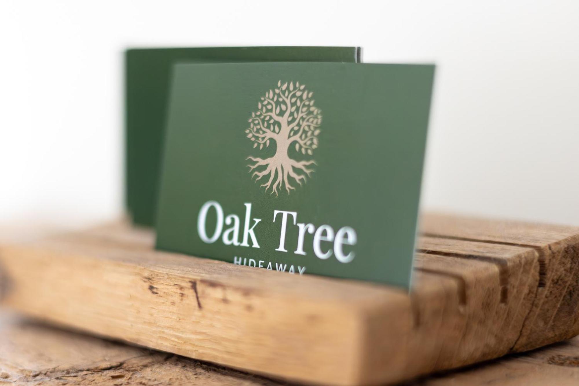 Вилла Oak Tree Hideaway Уитчерч Экстерьер фото
